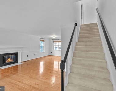 10004 Georgian Woods Court - Photo Thumbnail 2