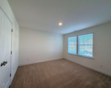 109 Steel Springs Lane - Photo Thumbnail 13