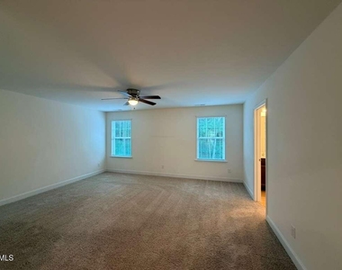 109 Steel Springs Lane - Photo Thumbnail 10