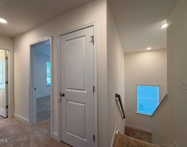 109 Steel Springs Lane - Photo Thumbnail 8