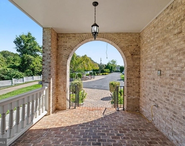 7020 Ordway Road - Photo Thumbnail 5