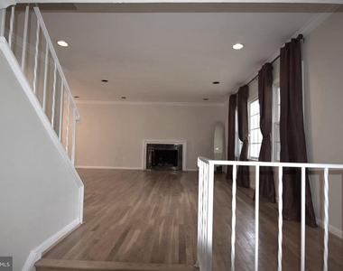 4401 Braeburn Drive - Photo Thumbnail 7