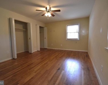 4401 Braeburn Drive - Photo Thumbnail 8