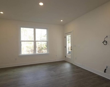 473 Autumn Rain Street - Photo Thumbnail 5