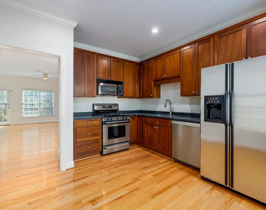 1300 Cameron View Court - Photo Thumbnail 3