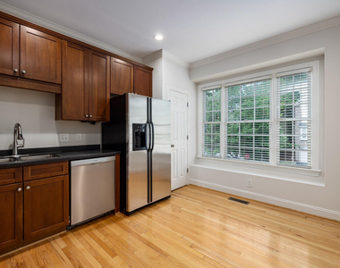 1300 Cameron View Court - Photo Thumbnail 5