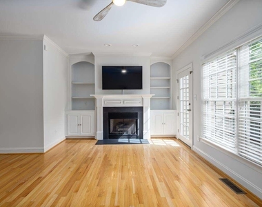 1300 Cameron View Court - Photo Thumbnail 9
