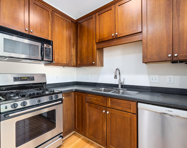 1300 Cameron View Court - Photo Thumbnail 4