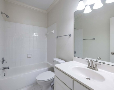 1300 Cameron View Court - Photo Thumbnail 23