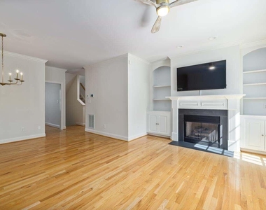 1300 Cameron View Court - Photo Thumbnail 10