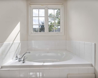 1300 Cameron View Court - Photo Thumbnail 19