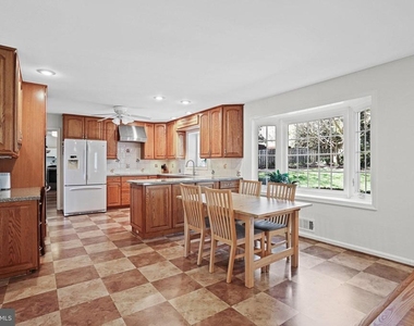 7730 Falstaff Road - Photo Thumbnail 23