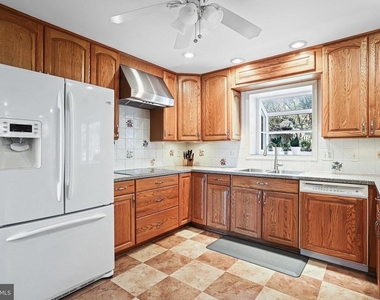 7730 Falstaff Road - Photo Thumbnail 27
