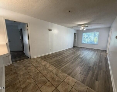 1521 Graduate Lane - Photo Thumbnail 9