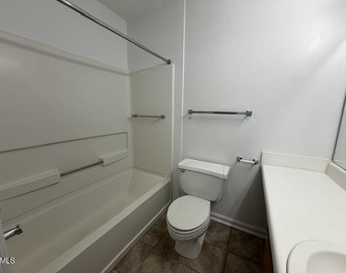 1521 Graduate Lane - Photo Thumbnail 13
