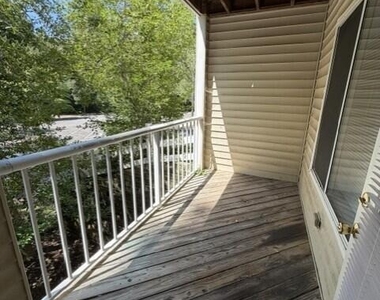 1521 Graduate Lane - Photo Thumbnail 8