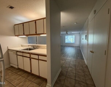 1521 Graduate Lane - Photo Thumbnail 2