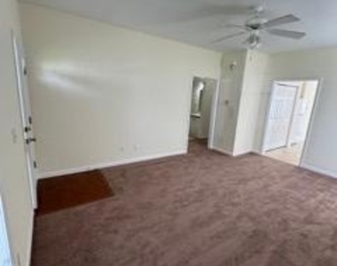 1239 Stoneridge Lane - Photo Thumbnail 2