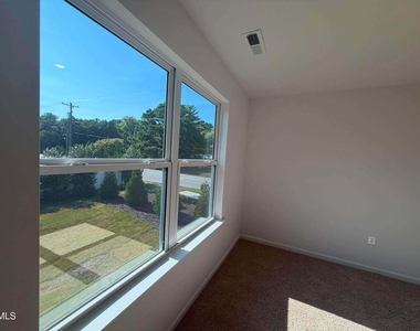 8755 Asher Gray Way - Photo Thumbnail 9