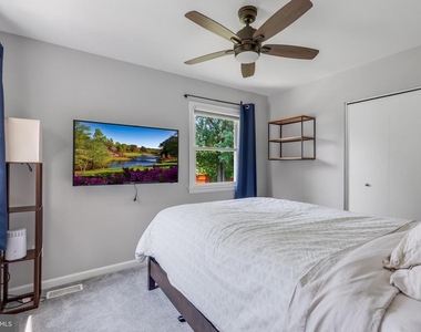 6006 Rivanna Drive - Photo Thumbnail 15