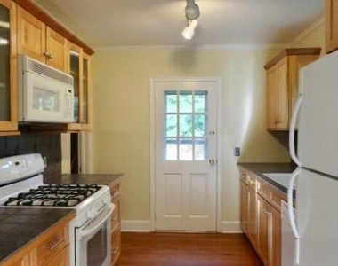 1618 Delaware Avenue - Photo Thumbnail 8