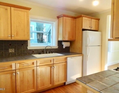1618 Delaware Avenue - Photo Thumbnail 10
