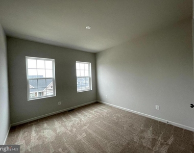 200 Norland Knoll Dr - Photo Thumbnail 11