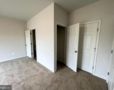 200 Norland Knoll Dr - Photo Thumbnail 1