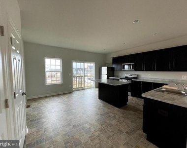 200 Norland Knoll Dr - Photo Thumbnail 8