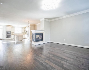 4304 Edosomwan Lane - Photo Thumbnail 14