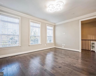 4304 Edosomwan Lane - Photo Thumbnail 18