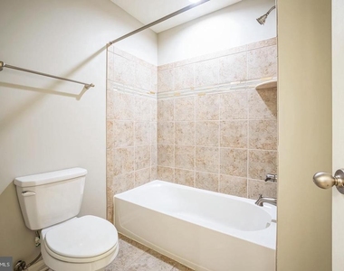 4304 Edosomwan Lane - Photo Thumbnail 29