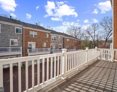 4304 Edosomwan Lane - Photo Thumbnail 20