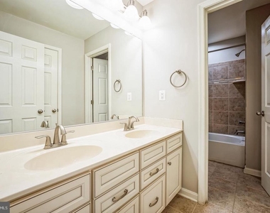 4304 Edosomwan Lane - Photo Thumbnail 28