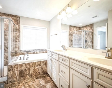 4304 Edosomwan Lane - Photo Thumbnail 23