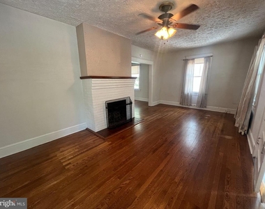 813 Marye Street - Photo Thumbnail 1