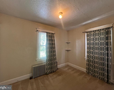 813 Marye Street - Photo Thumbnail 9