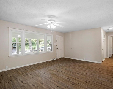 5302 Covey Court - Photo Thumbnail 21