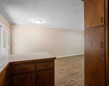 5302 Covey Court - Photo Thumbnail 15