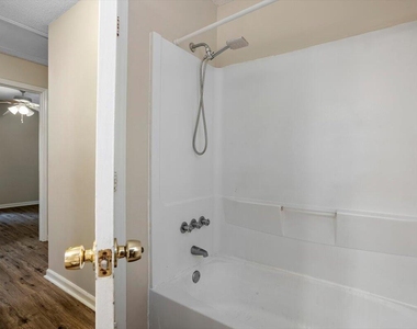 5302 Covey Court - Photo Thumbnail 9