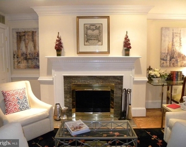 460 Union Street S - Photo Thumbnail 4