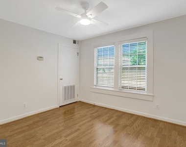 1800 Dewitt Avenue - Photo Thumbnail 4