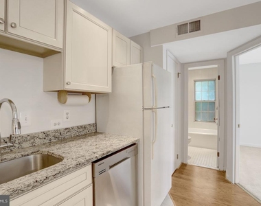 1800 Dewitt Avenue - Photo Thumbnail 12