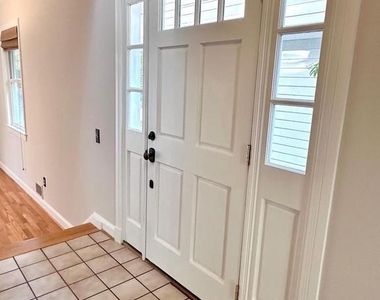 505 Carlisle Drive - Photo Thumbnail 6