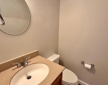 505 Carlisle Drive - Photo Thumbnail 14