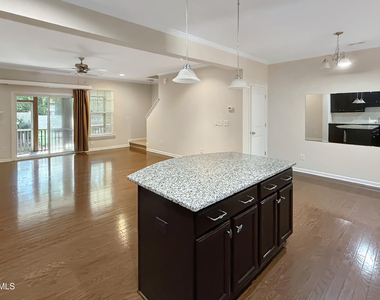 2449 Memory Ridge Drive - Photo Thumbnail 5