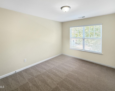 2449 Memory Ridge Drive - Photo Thumbnail 11