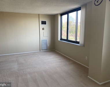 5500 Holmes Run Parkway - Photo Thumbnail 4