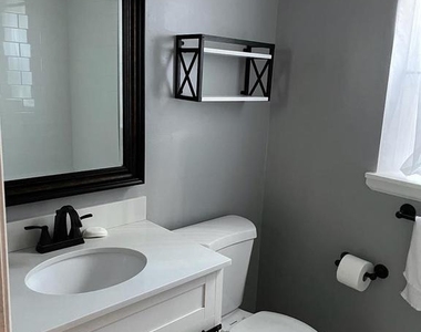 2938 S Columbus Street - Photo Thumbnail 8