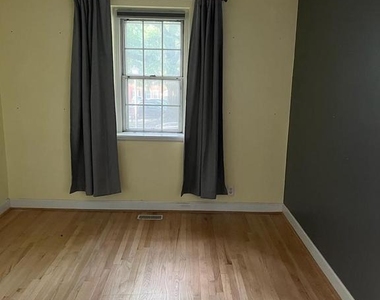 2938 S Columbus Street - Photo Thumbnail 7